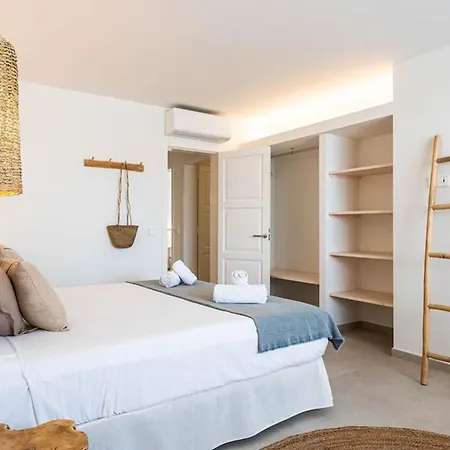 Opulent 5 Bedrooms Alis Panoramic Sea Views Villa *
