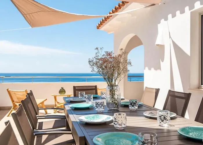 Opulent 5 Bedrooms Alis Panoramic Sea Views * סון באו