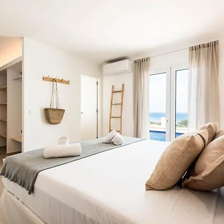 Opulent 5 Bedrooms Alis Panoramic Sea Views ヴィラ *