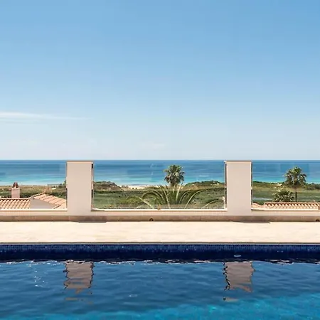 Opulent 5 Bedrooms Alis Panoramic Sea Views فيلة سون بو