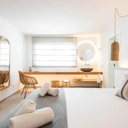 Opulent 5 Bedrooms Alis Panoramic Sea Views