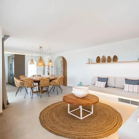 Opulent 5 Bedrooms Alis Panoramic Sea Views سون بو