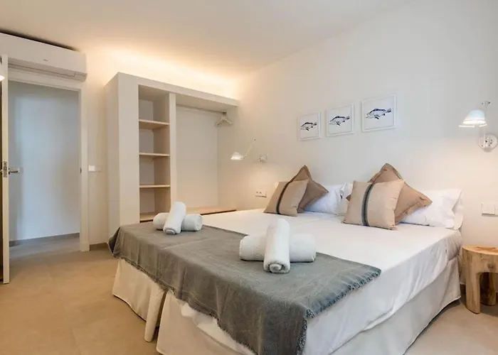 Opulent 5 Bedrooms Alis Panoramic Sea Views Son Bou