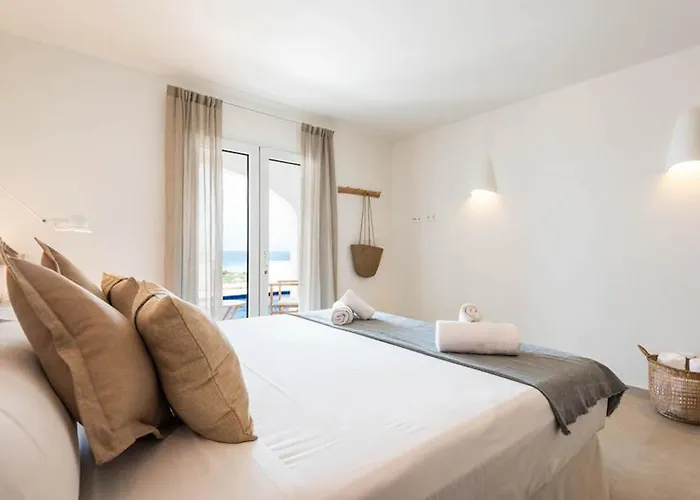 Opulent 5 Bedrooms Alis Panoramic Sea Views Villa *