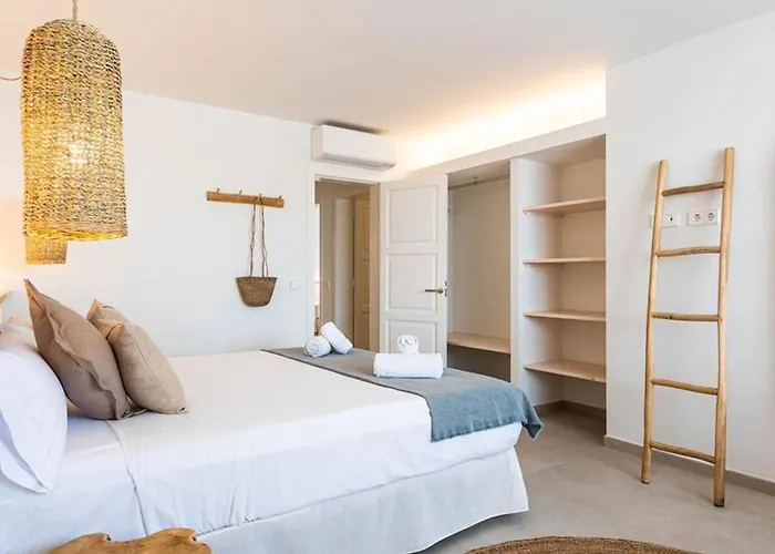 Opulent 5 Bedrooms Alis Panoramic Sea Views Villa *